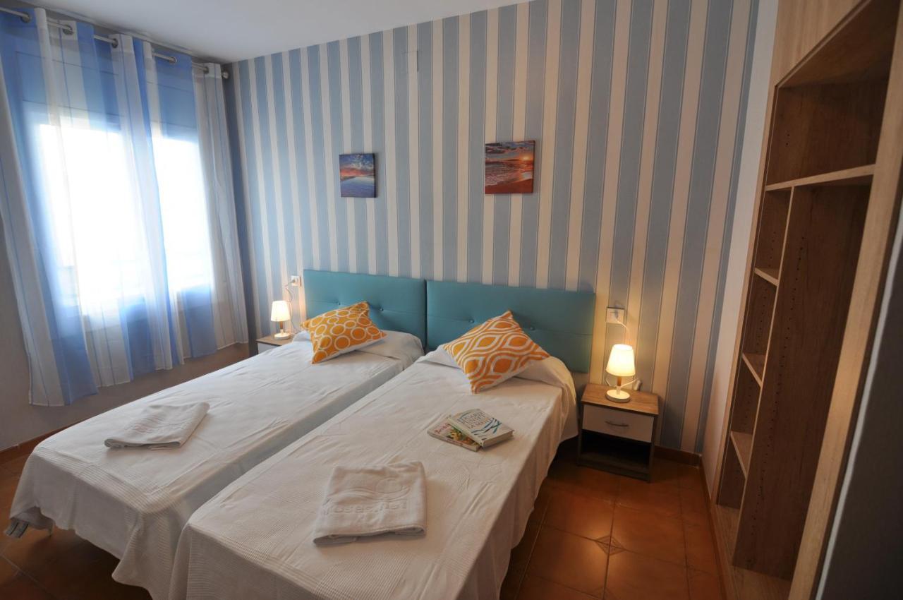 Rnet - Mt Apartaments Roses Buitenkant foto