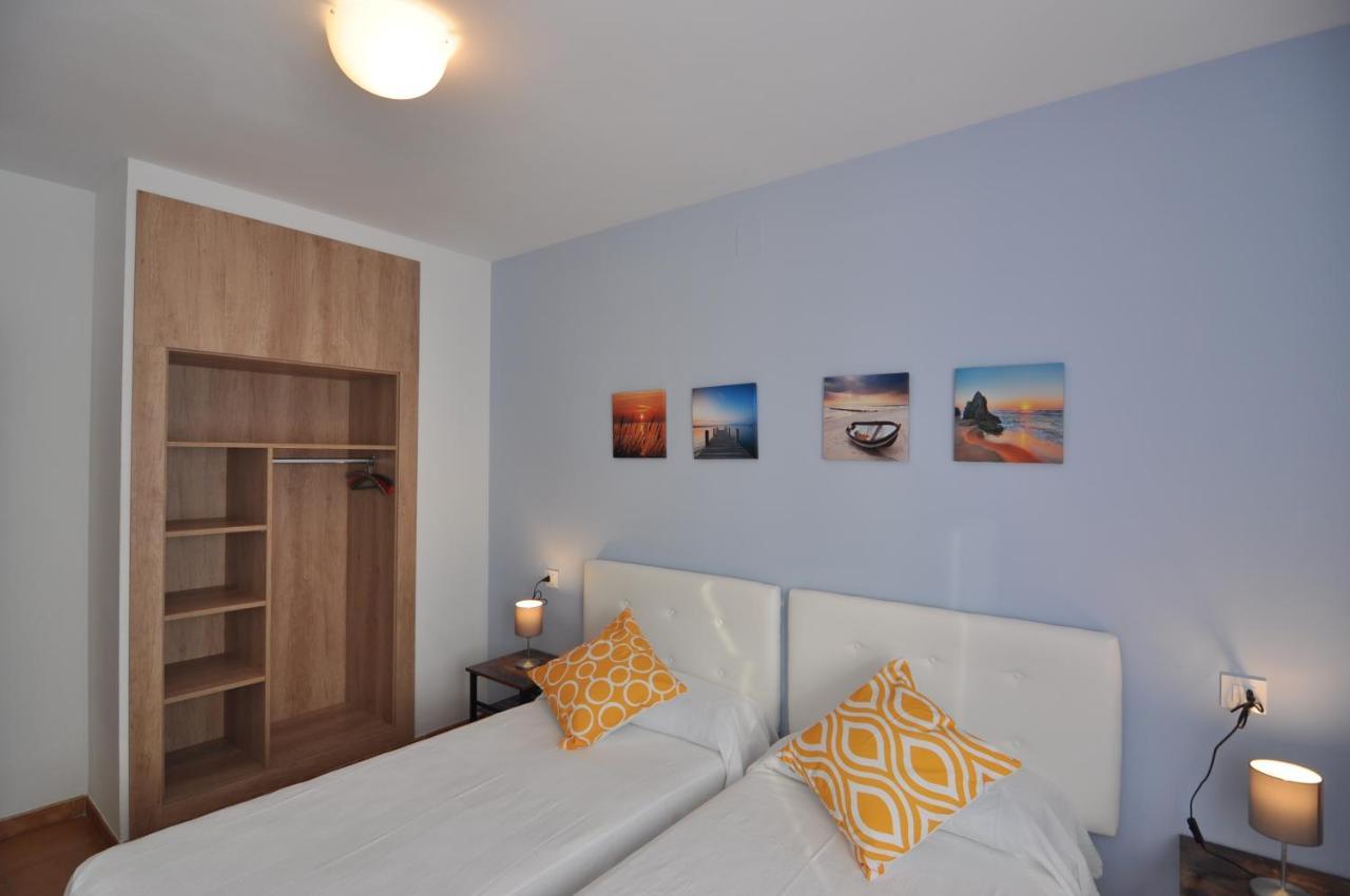 Rnet - Mt Apartaments Roses Buitenkant foto